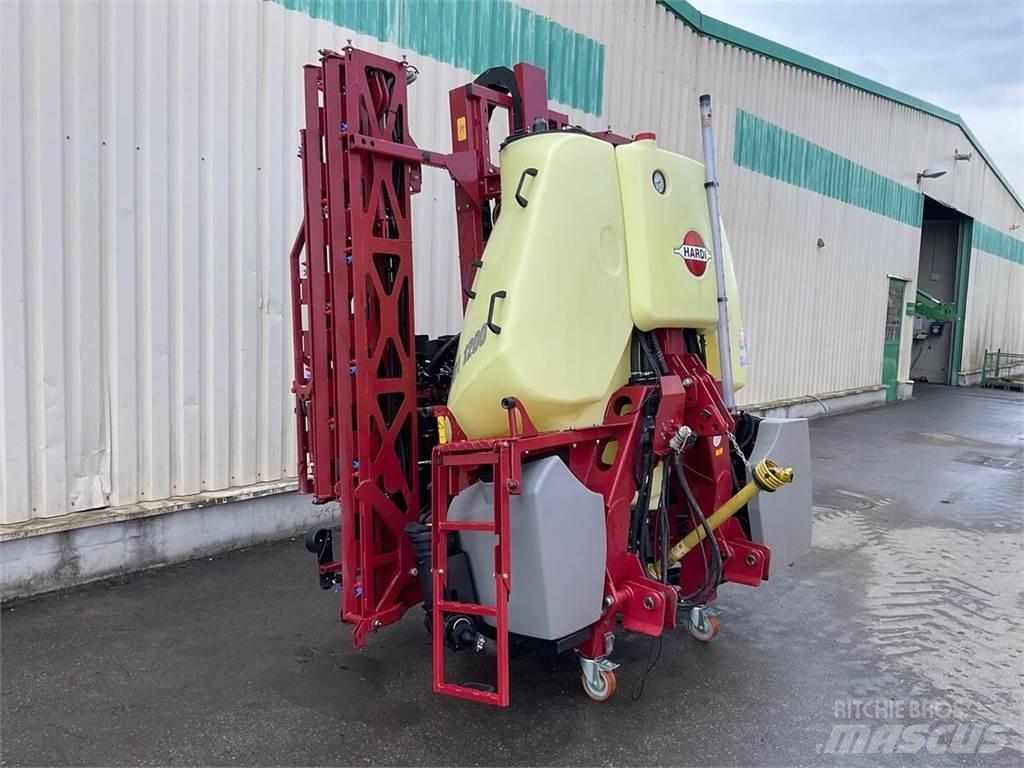 Hardi MEGA 1200 Ρυμουλκούμενα ψεκαστικά