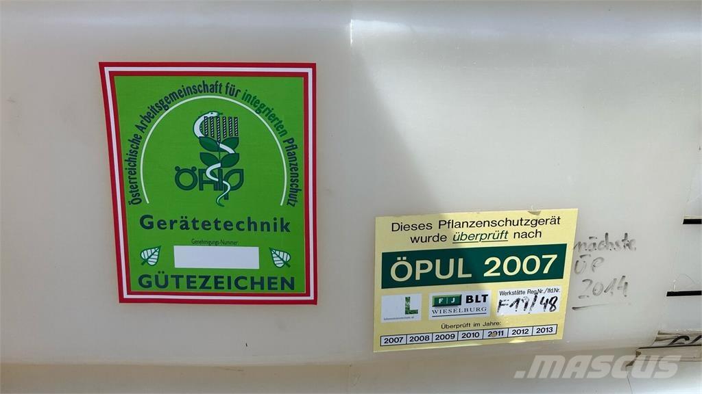 Holder IS 1000 Ρυμουλκούμενα ψεκαστικά