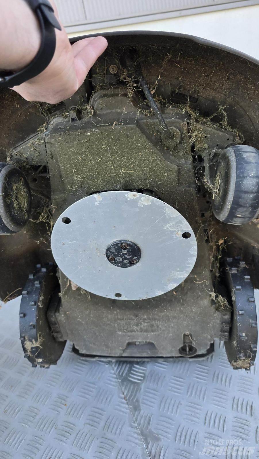 Husqvarna AM310 Άλλα μηχανήματα φροντίδας εδάφους