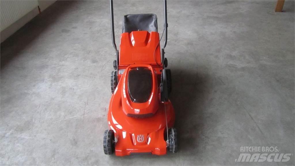Husqvarna LC 347iVX Χορτοκοπτικά με καθιστό χειριστή
