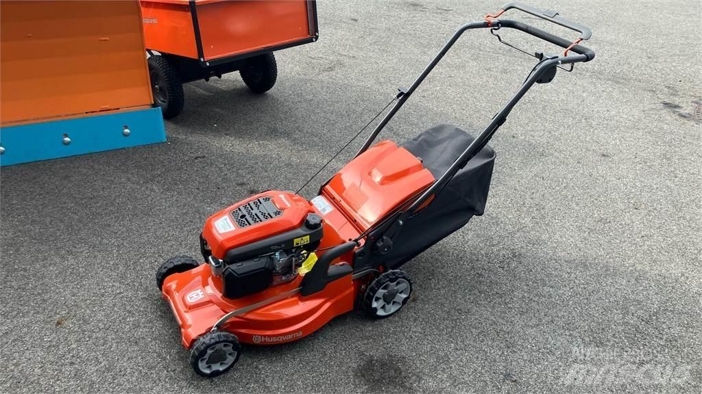 Husqvarna LC 347V Χορτοκοπτικά με καθιστό χειριστή