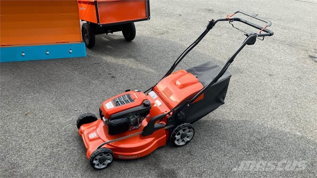 Husqvarna LC 353VE Χορτοκοπτικά με καθιστό χειριστή