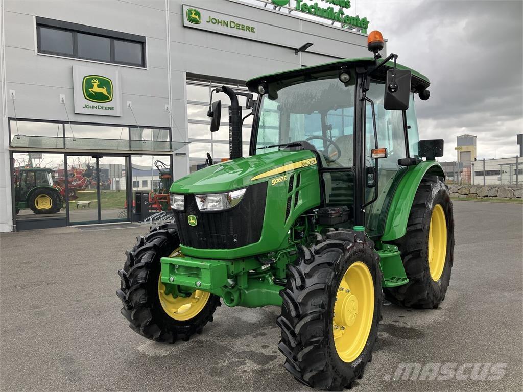 John Deere 5067E Τρακτέρ