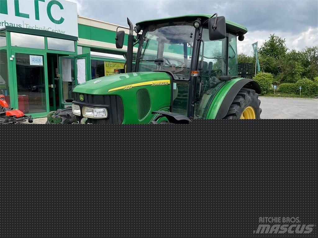 John Deere 5820 Τρακτέρ