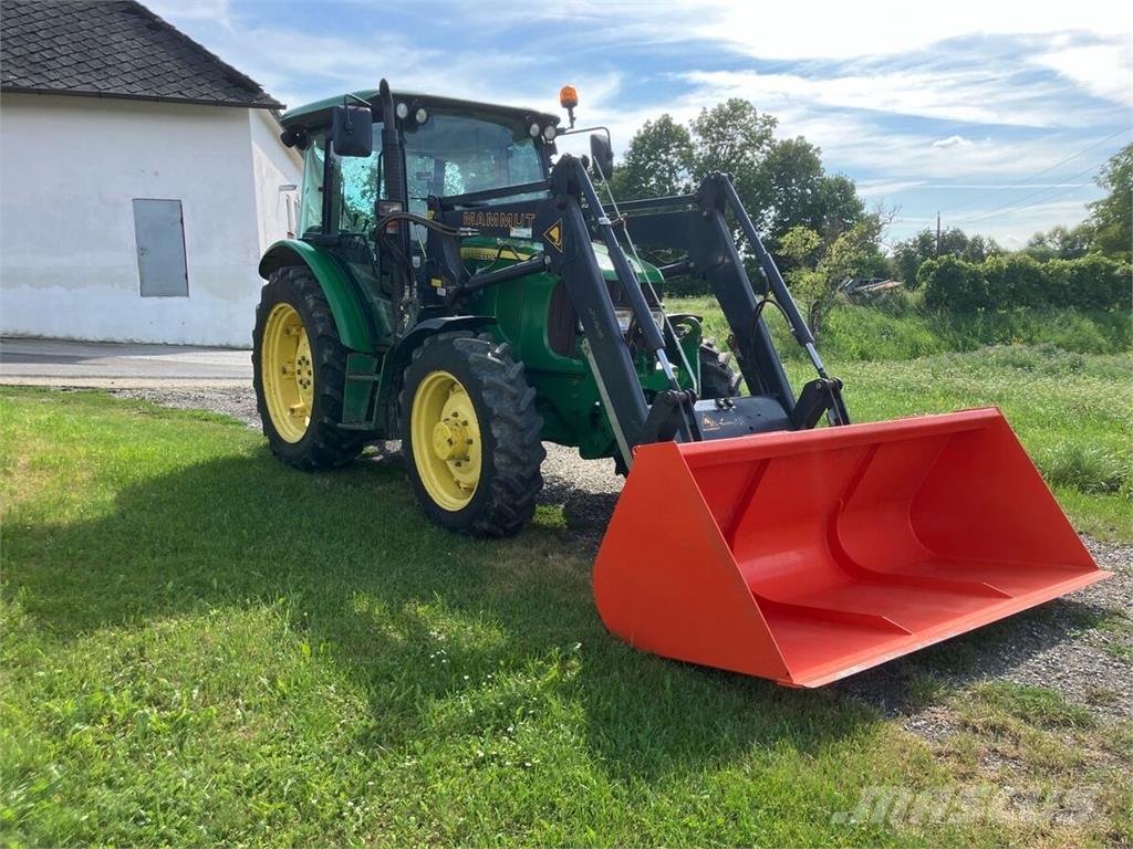 John Deere 5820 Τρακτέρ