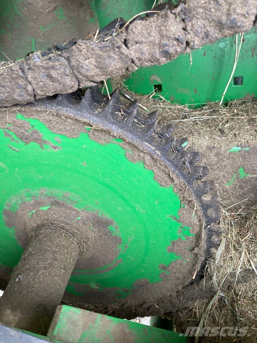John Deere 592C Πρέσες κυλινδρικών δεμάτων