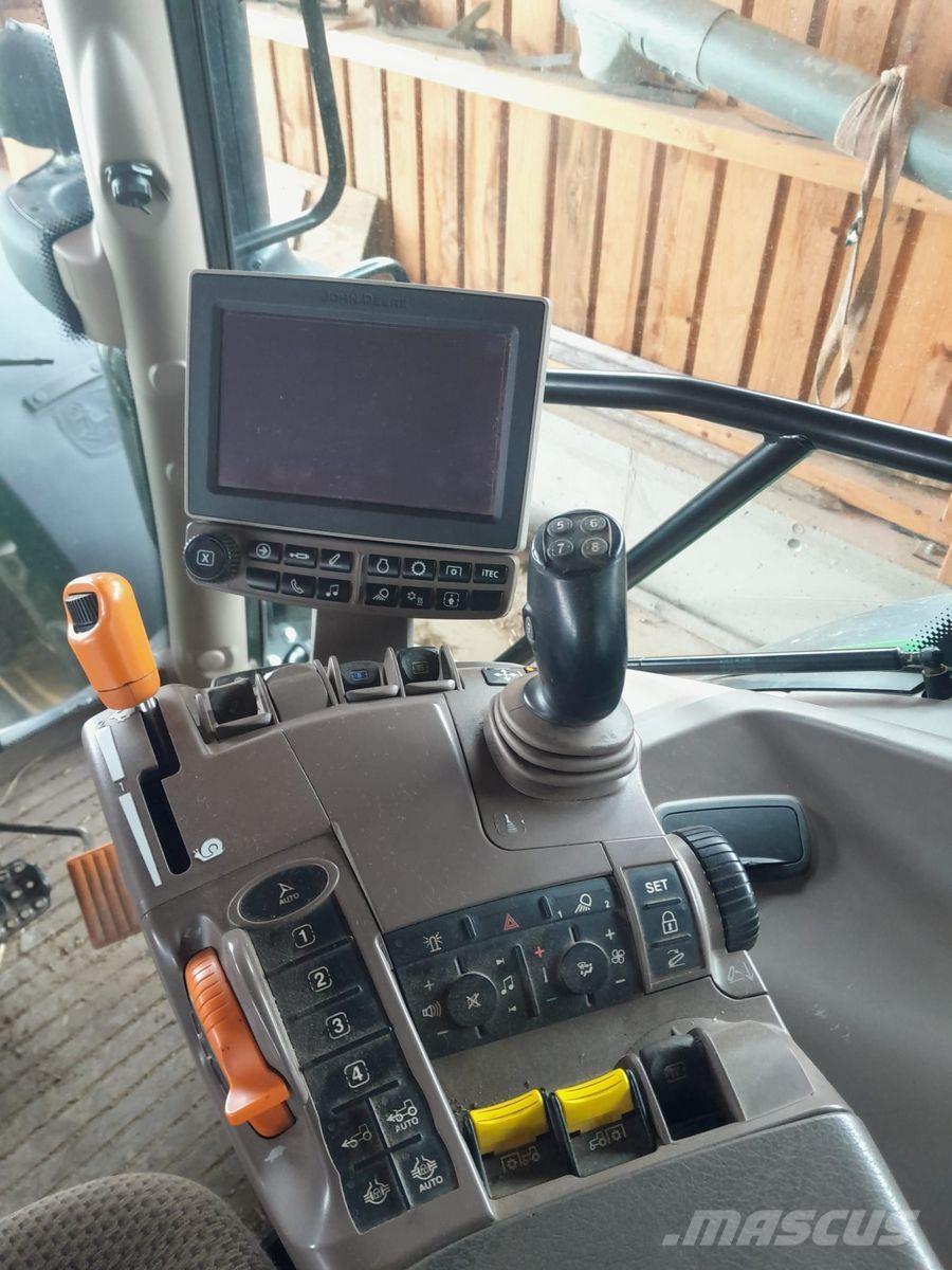 John Deere 6130R Τρακτέρ