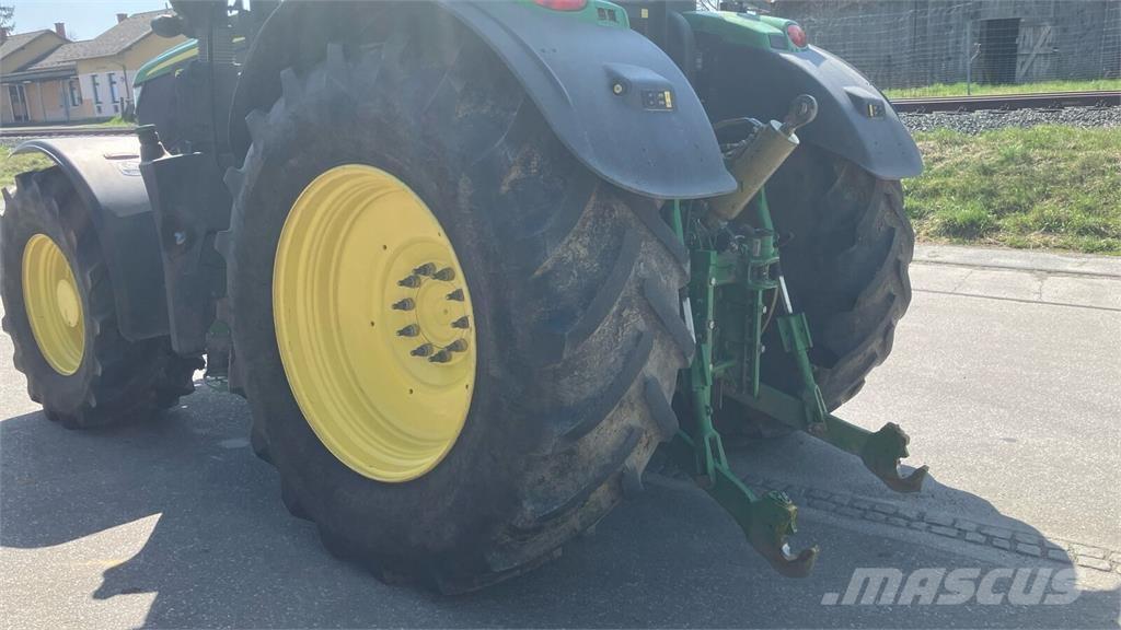 John Deere 6250R Τρακτέρ
