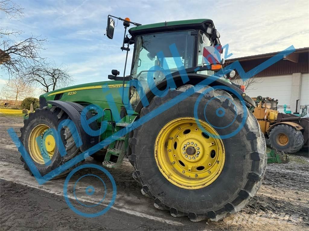 John Deere 8230 Τρακτέρ