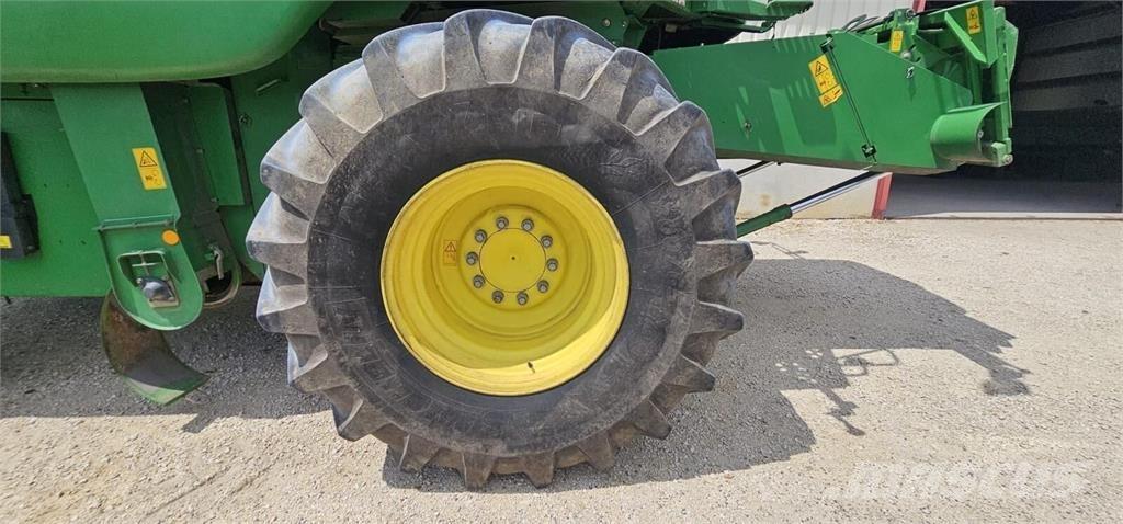 John Deere T550 Θεριζοαλωνιστικές μηχανές