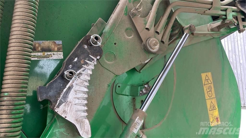 John Deere V461R Πρέσες κυλινδρικών δεμάτων