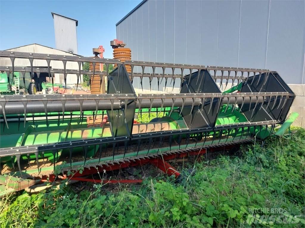 John Deere W440 Θεριζοαλωνιστικές μηχανές