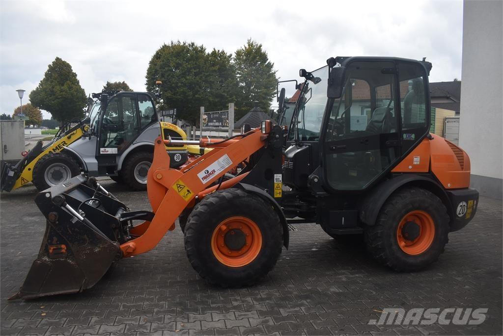 Komatsu WA70-7 Φορτωτές με λάστιχα (Τροχοφόροι)