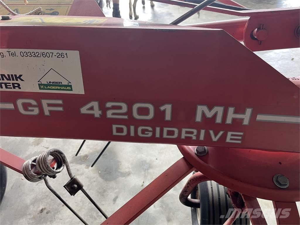Kuhn GF 4201 MH Τσουγκράνες και χορτοξηραντικές μηχανές