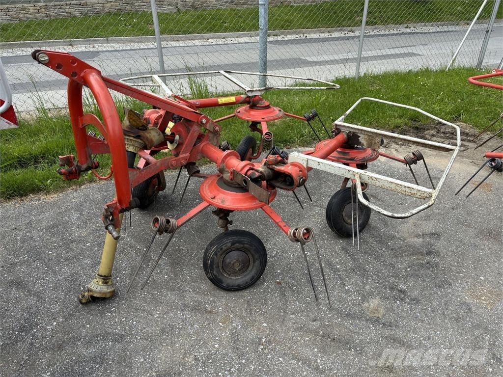 Kuhn GF 440 P Τσουγκράνες και χορτοξηραντικές μηχανές