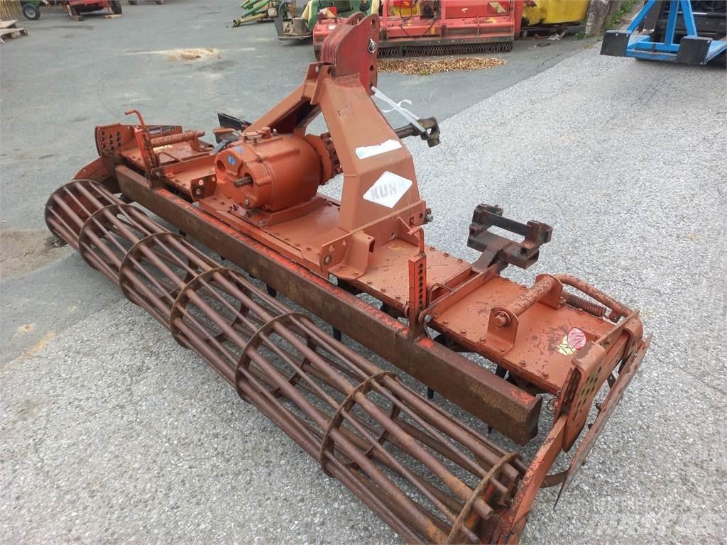 Kuhn HR 302 M Δισκοσβάρνες