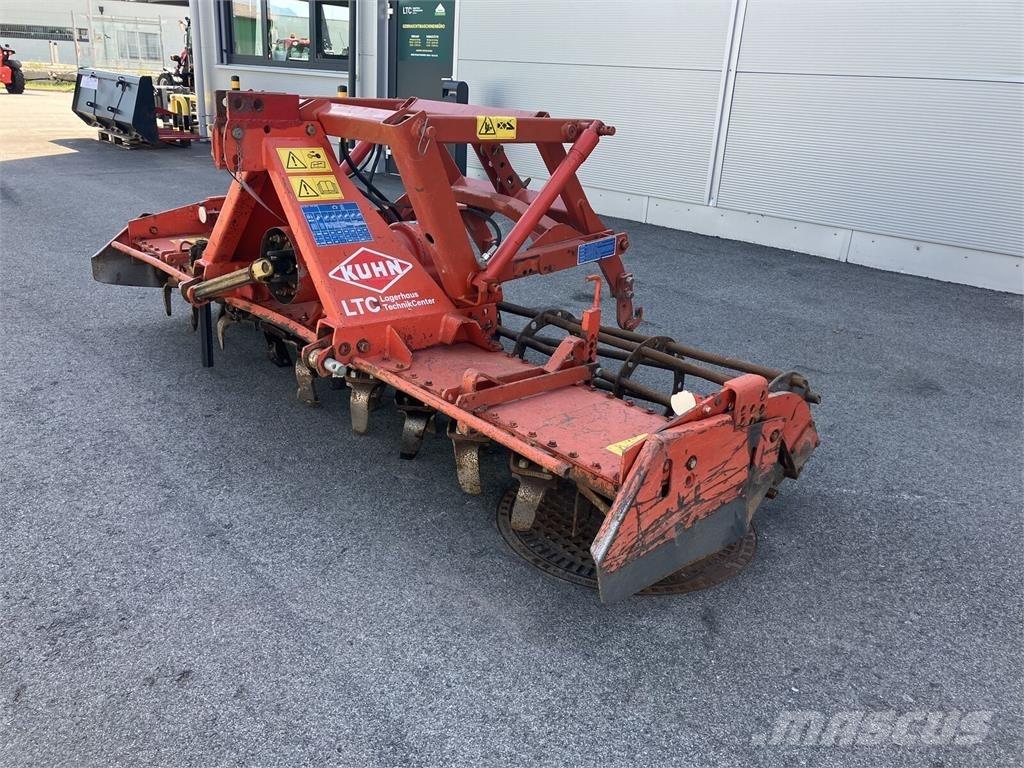 Kuhn HRB 302 Δισκοσβάρνες