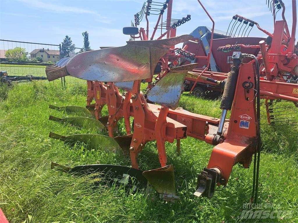 Kuhn Master 120 Συμβατικά άροτρα