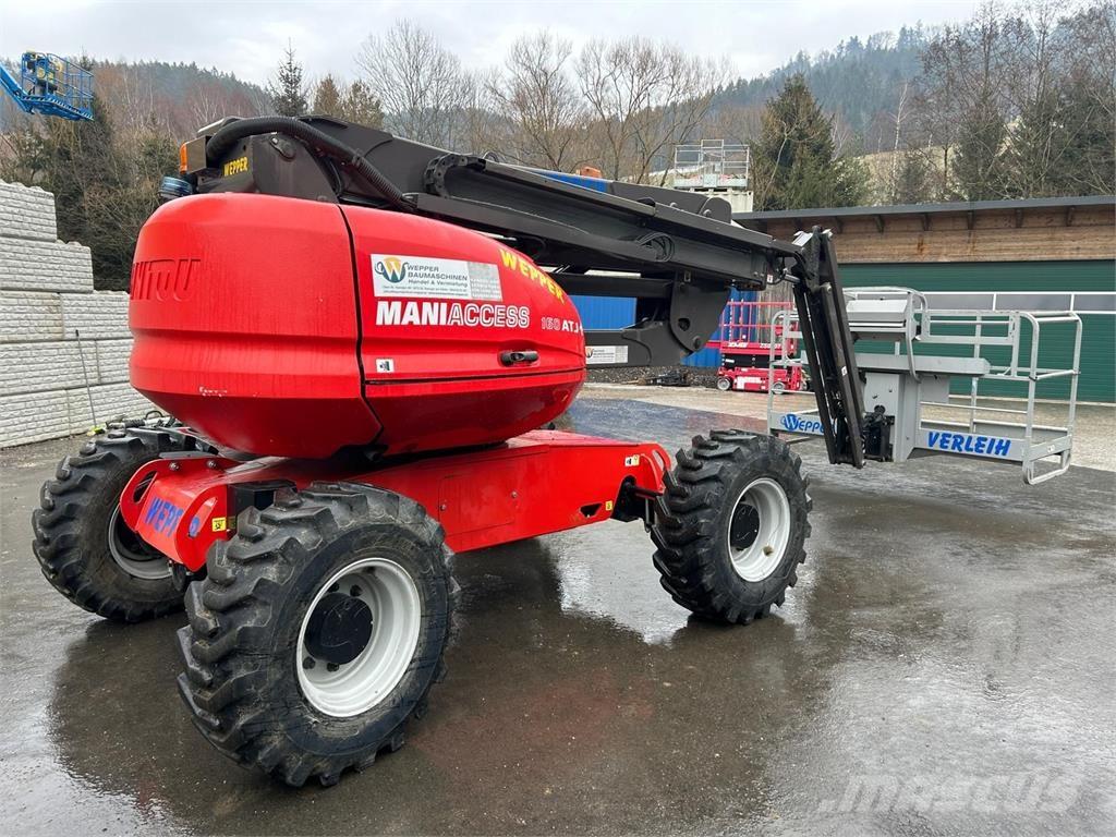 Manitou 160ATJ + Ανυψωτήρες με αρθρωτό βραχίονα