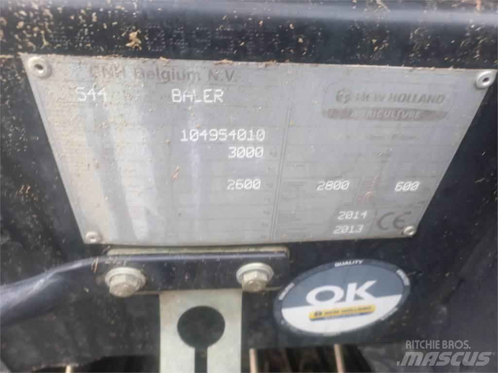New Holland BR 6090 Πρέσες κυλινδρικών δεμάτων