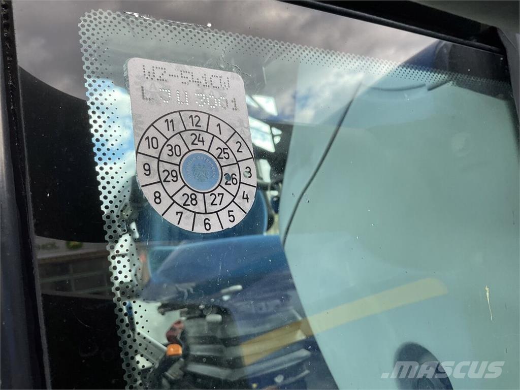 New Holland T 5030 Τρακτέρ