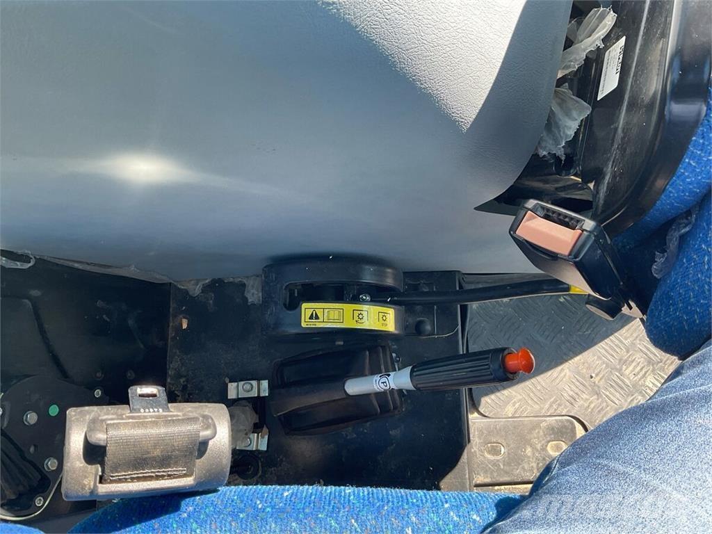 New Holland TD5.85 Τρακτέρ