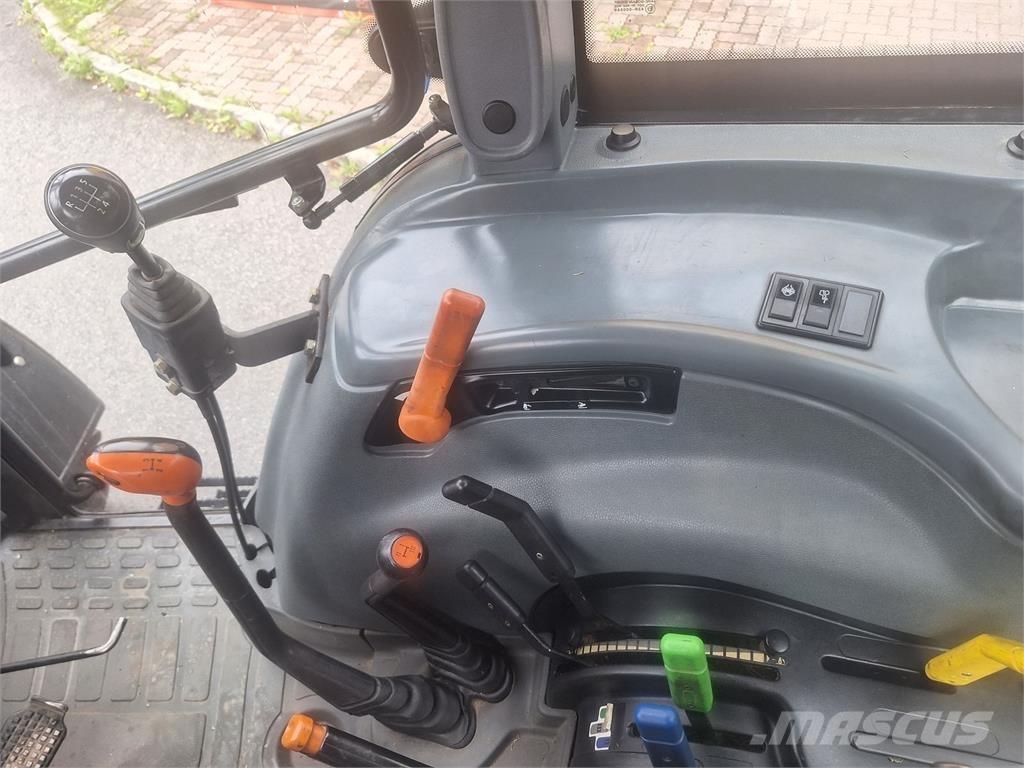 New Holland TL 70 Τρακτέρ