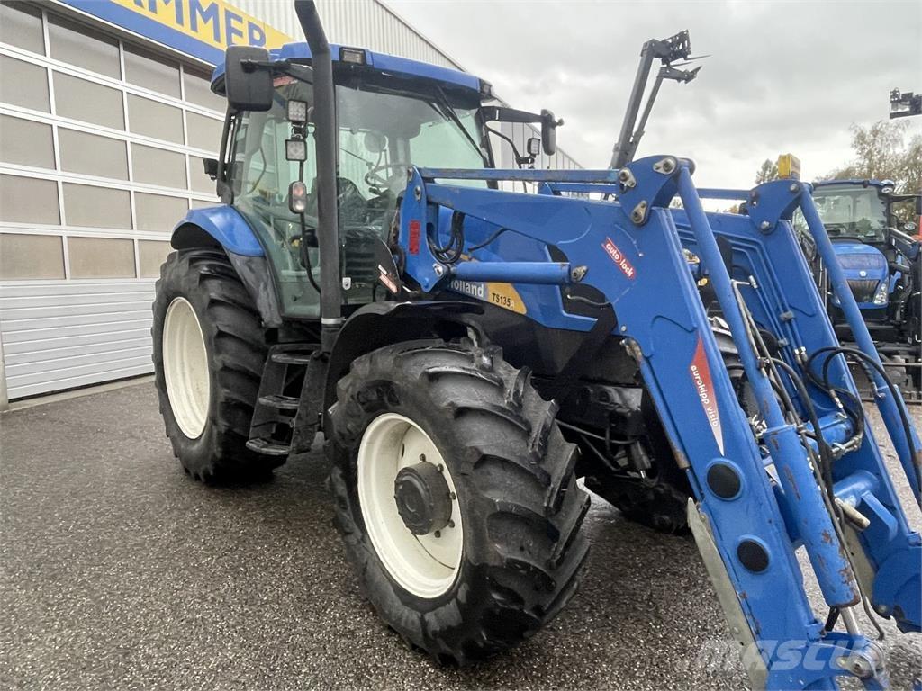 New Holland TS135A Τρακτέρ
