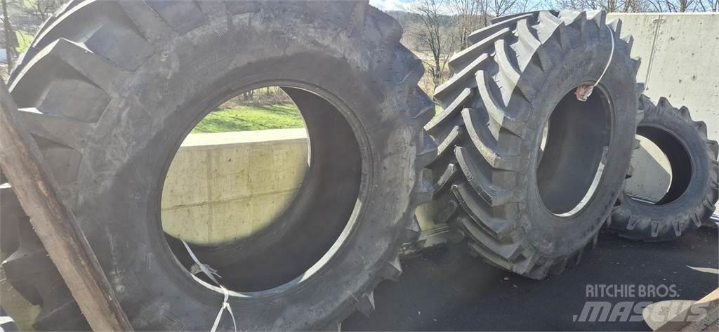 Petlas 650/85 R38 Ελαστικά και ζάντες