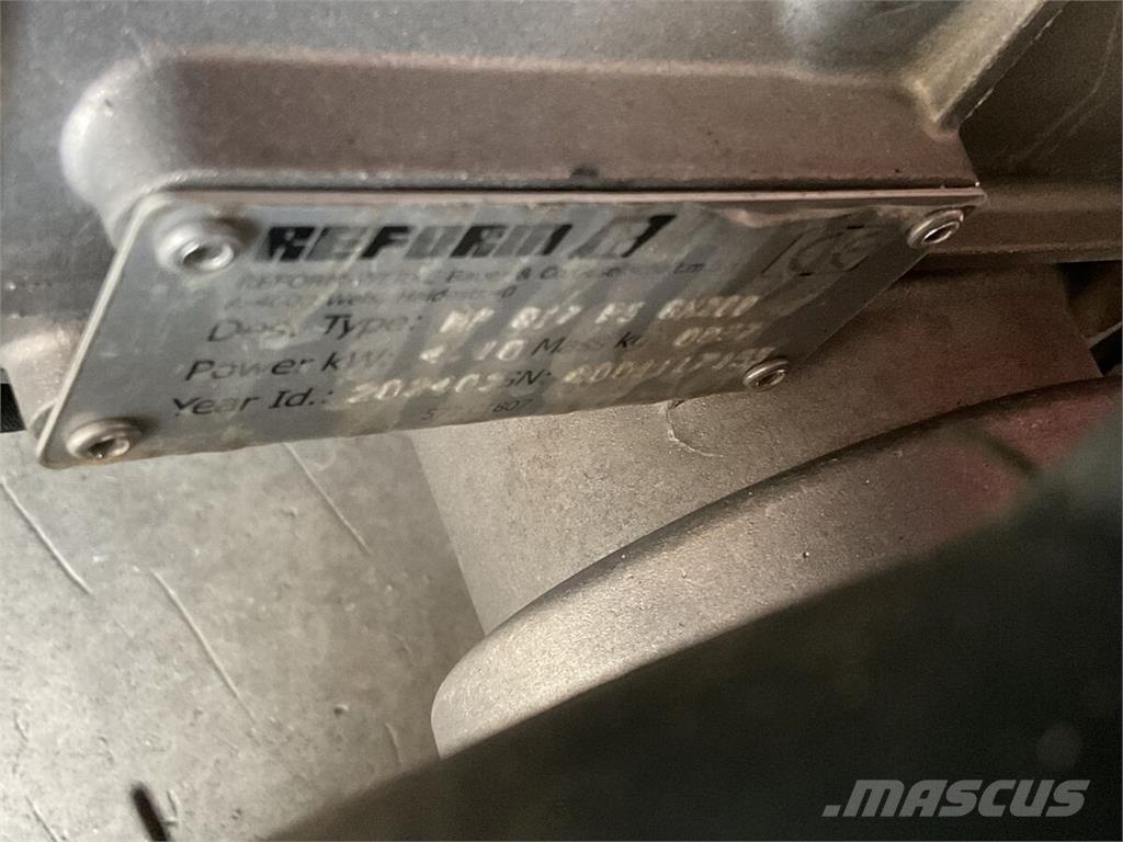 Reform CM 817 Χορτοκοπτικά με καθιστό χειριστή