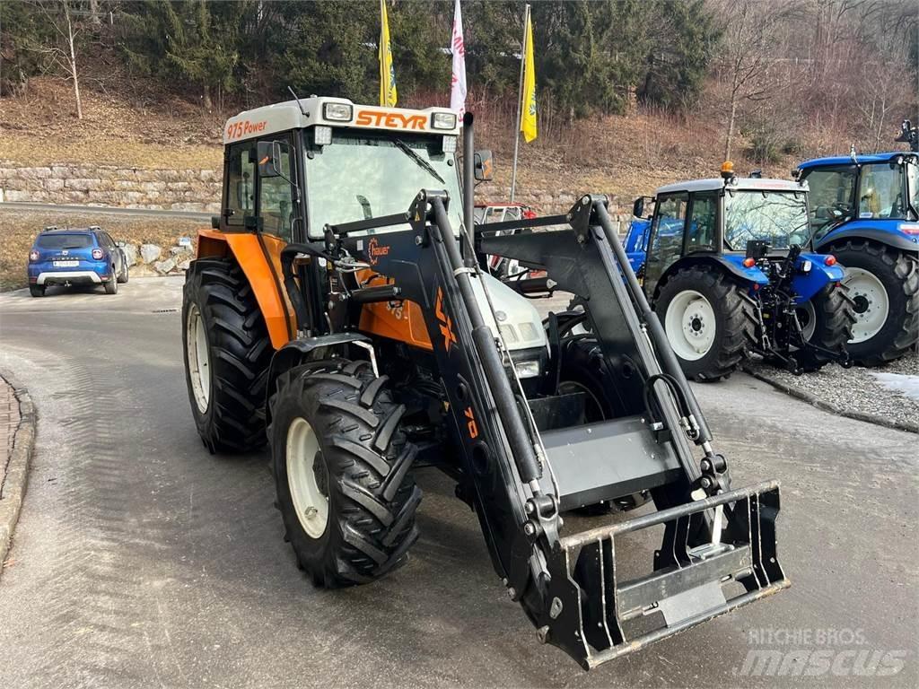 Steyr 975A Τρακτέρ