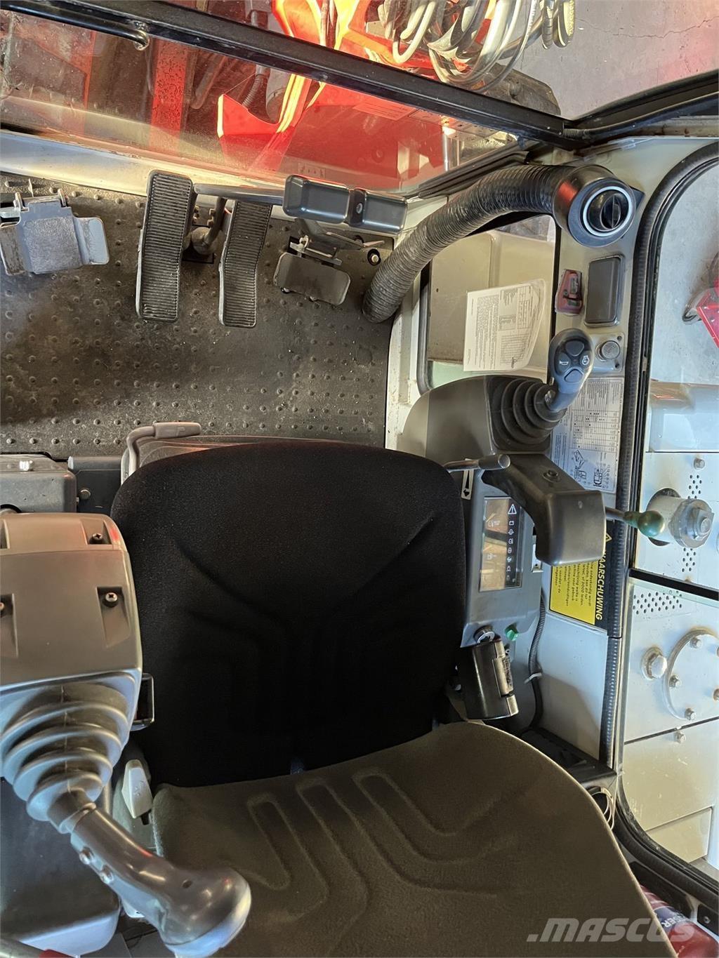 Takeuchi TB 145 Εκσκαφάκι (διαβολάκι) < 7t