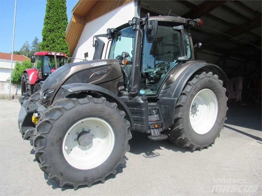 Valtra N134 (Stufe V) Τρακτέρ