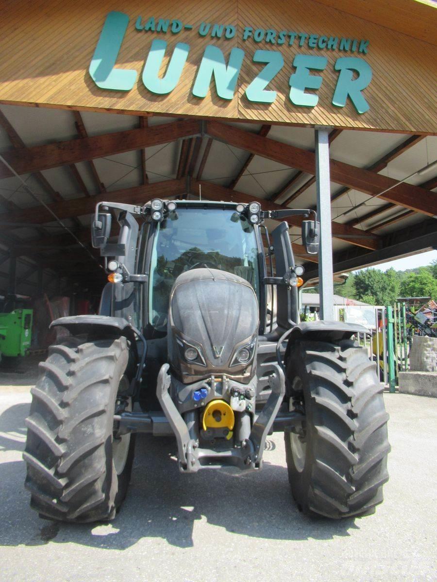 Valtra N134 (Stufe V) Τρακτέρ