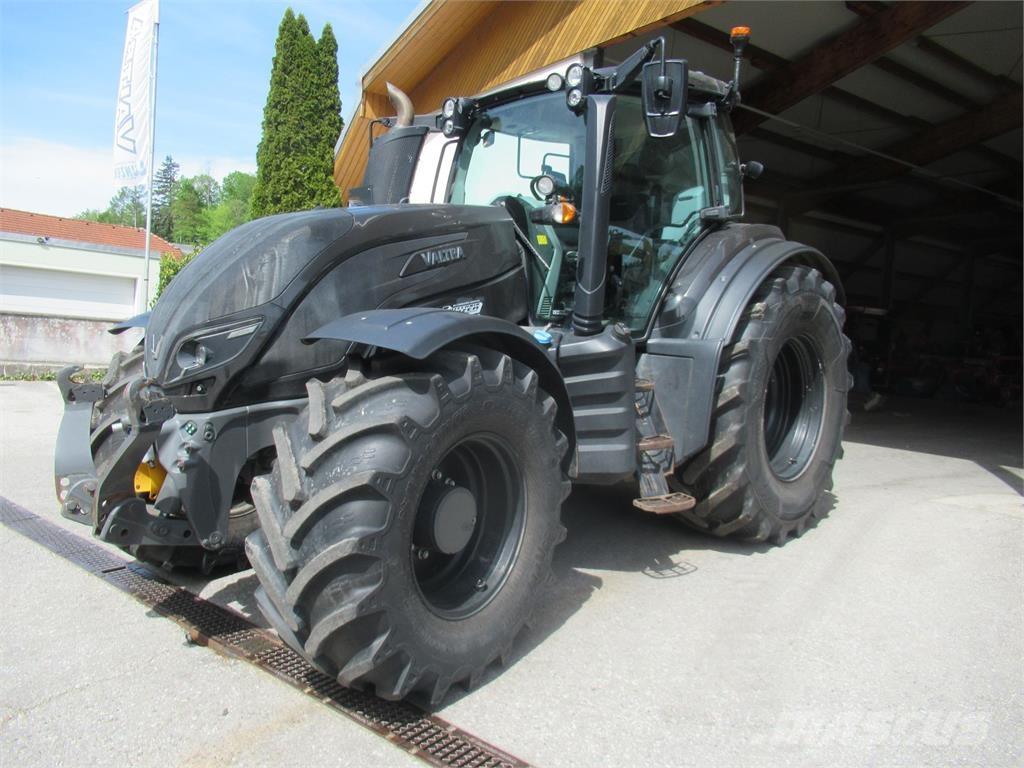 Valtra T 214D Τρακτέρ