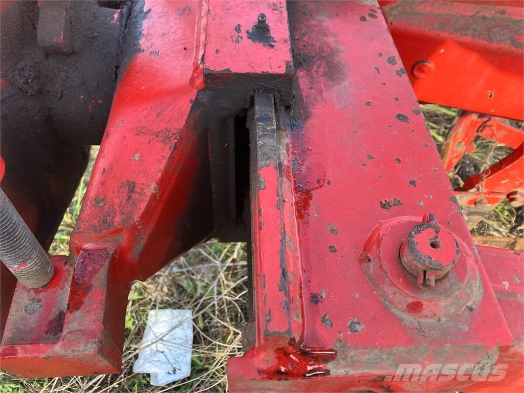 Vogel & Noot LM 820 Συμβατικά άροτρα