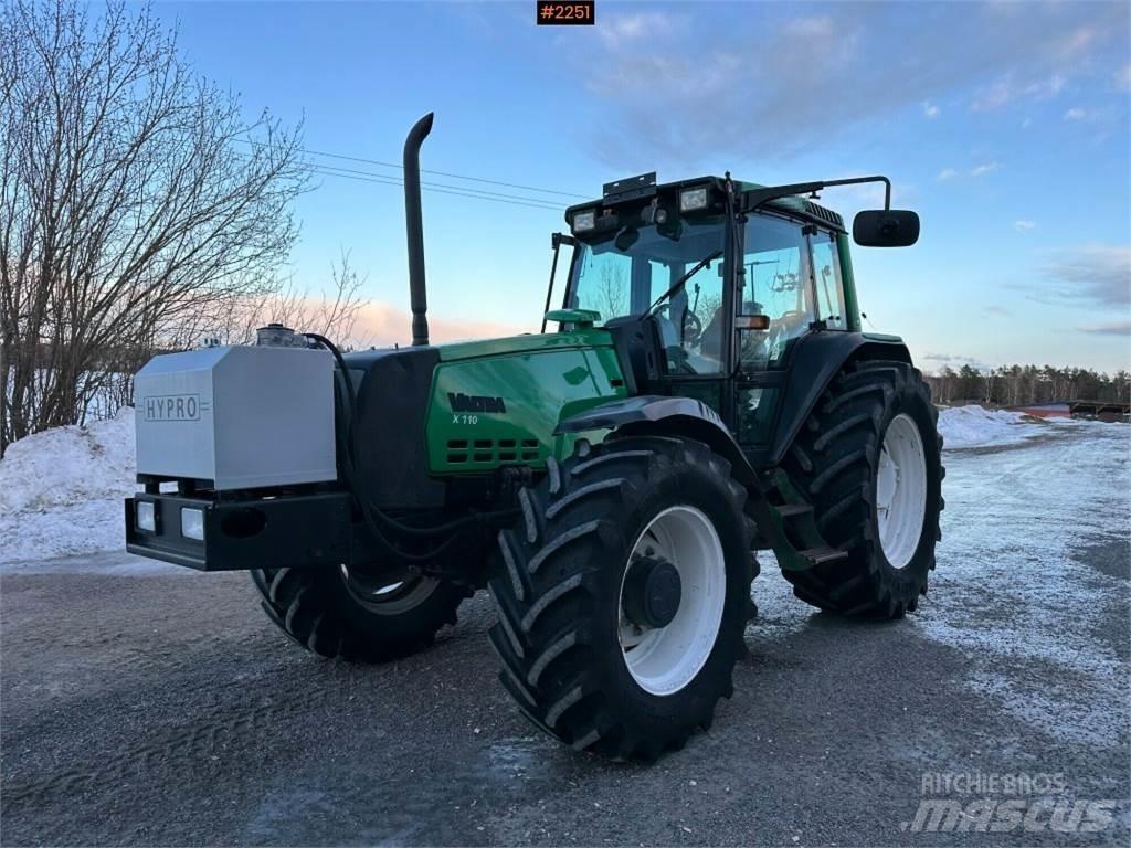 Valtra X110 Τρακτέρ