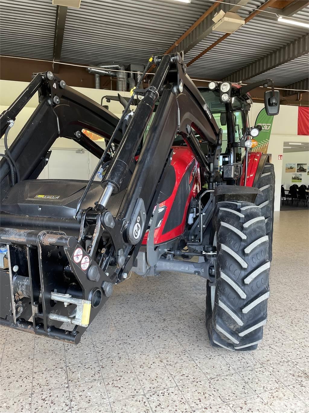 Valtra 135LH Τρακτέρ