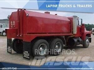 Mack R690ST Βυτία νερού