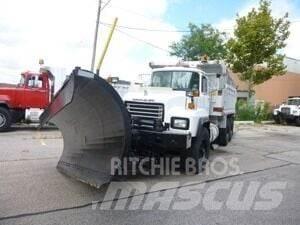 Mack RD688S Εκχιονιστήρες και χιονοδιώχτες