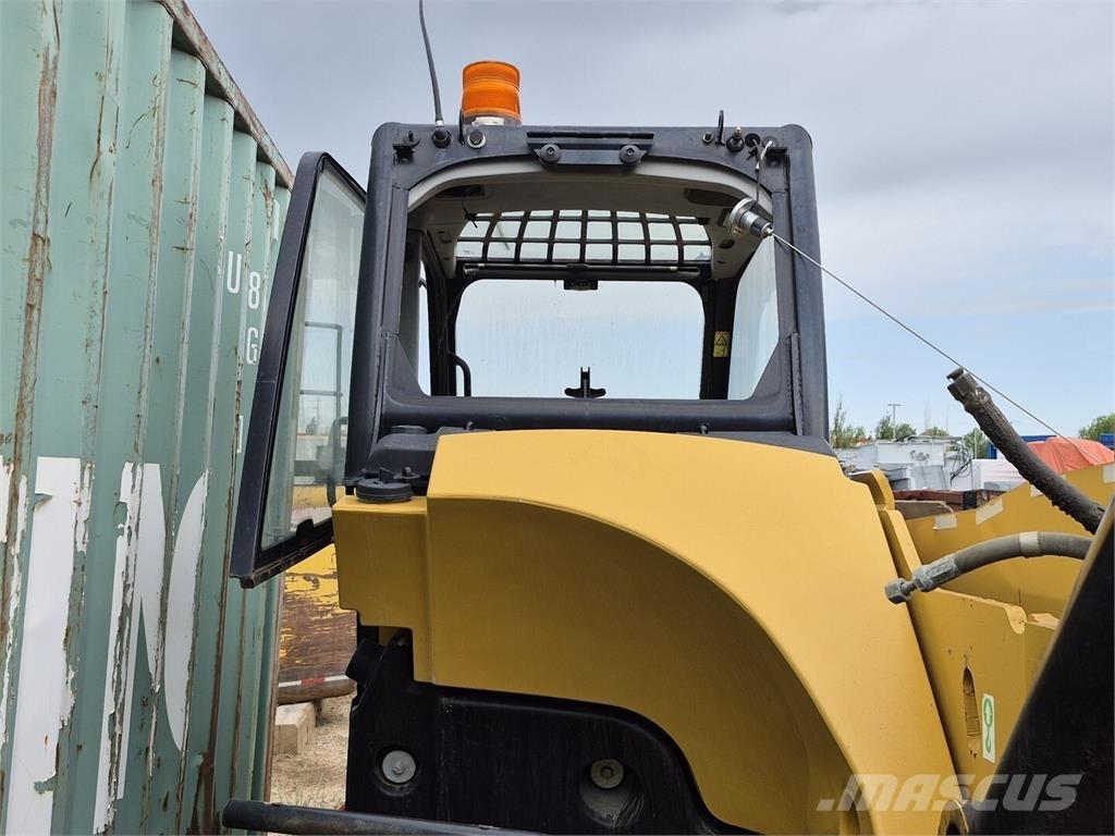 CAT TH560B Συστήματα τηλεχειρισμού για τη γεωργία