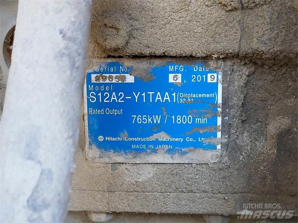 Hitachi S12A2-Y1TAA1 Κινητήρες
