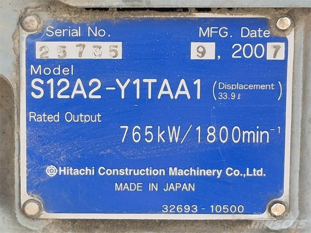 Hitachi S12A2-Y1TAA1 Κινητήρες