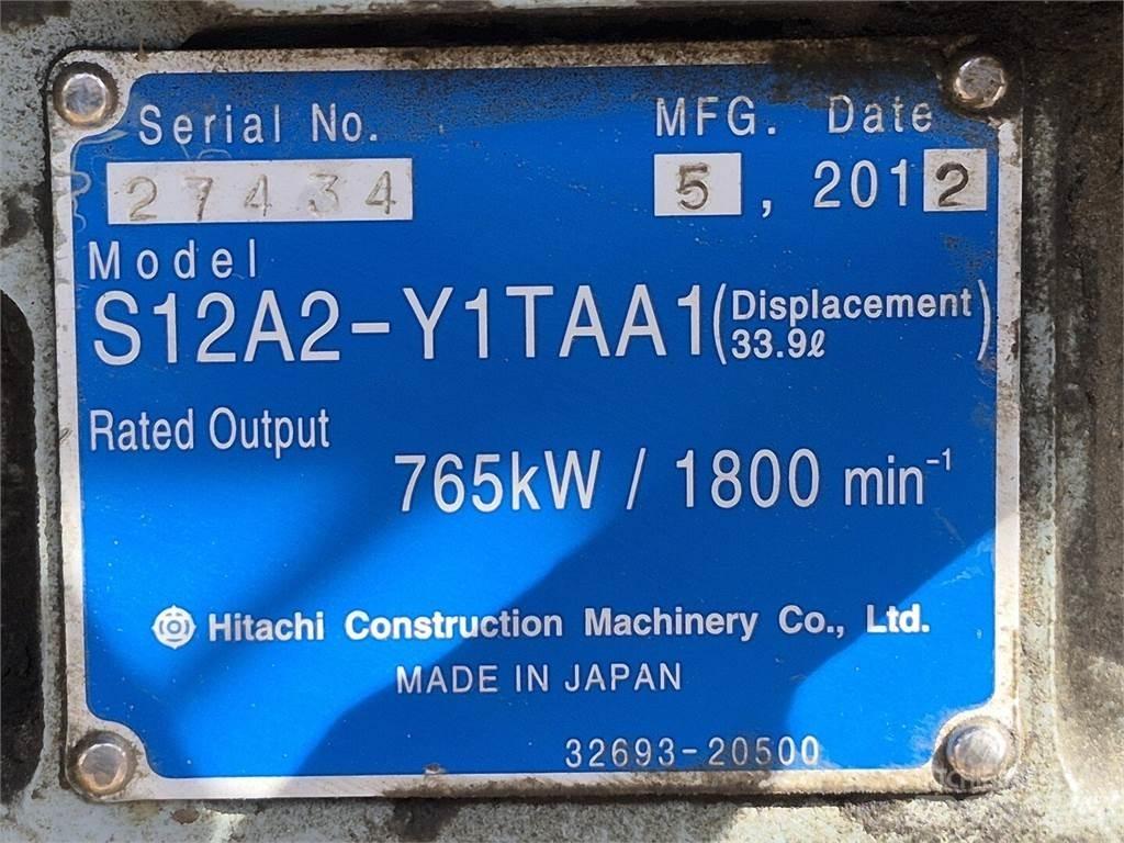 Hitachi S12A2-Y1TAA1 Κινητήρες
