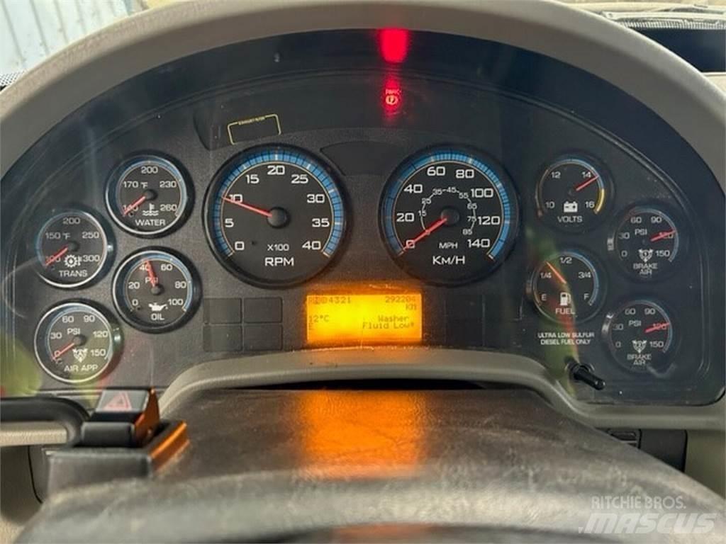 International 4900 Χρηστικές μηχανές