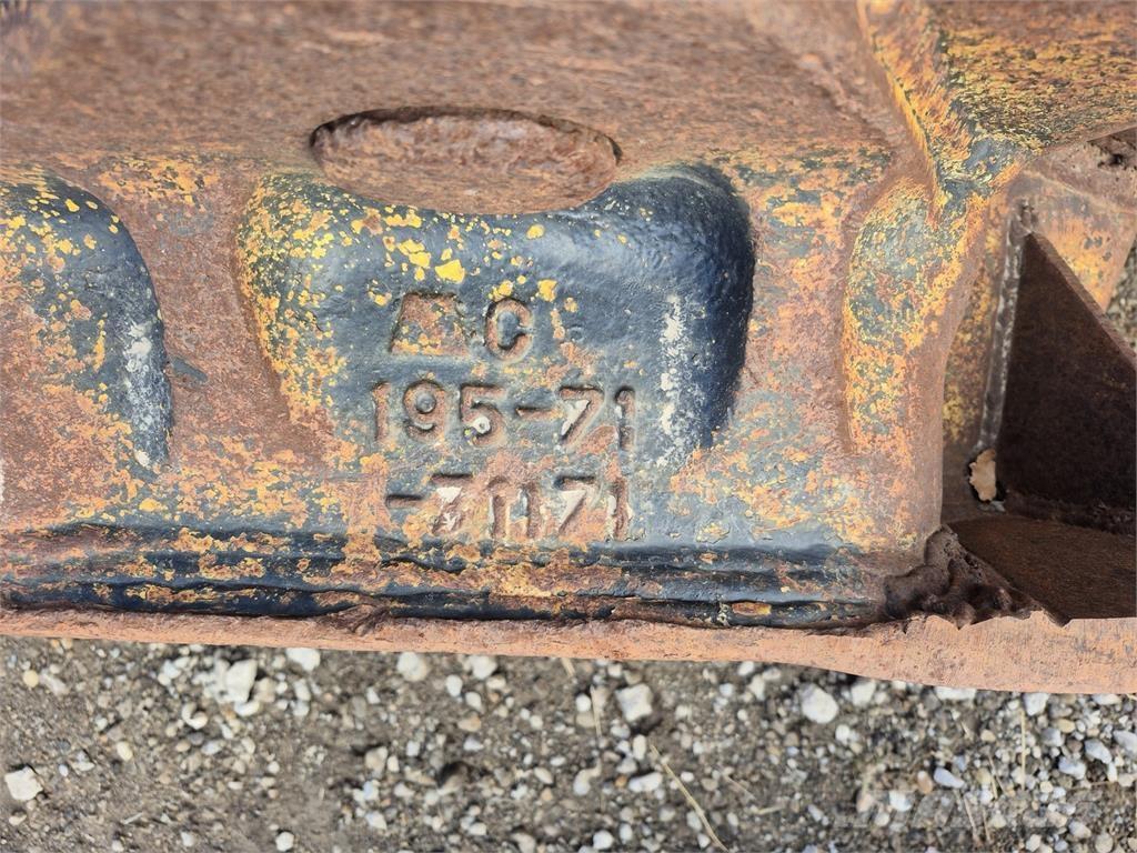 Komatsu D375 Μπουλντόζες με λάστιχα