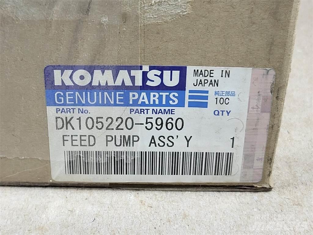 Komatsu DK105220-5960 Αντλίες νερού