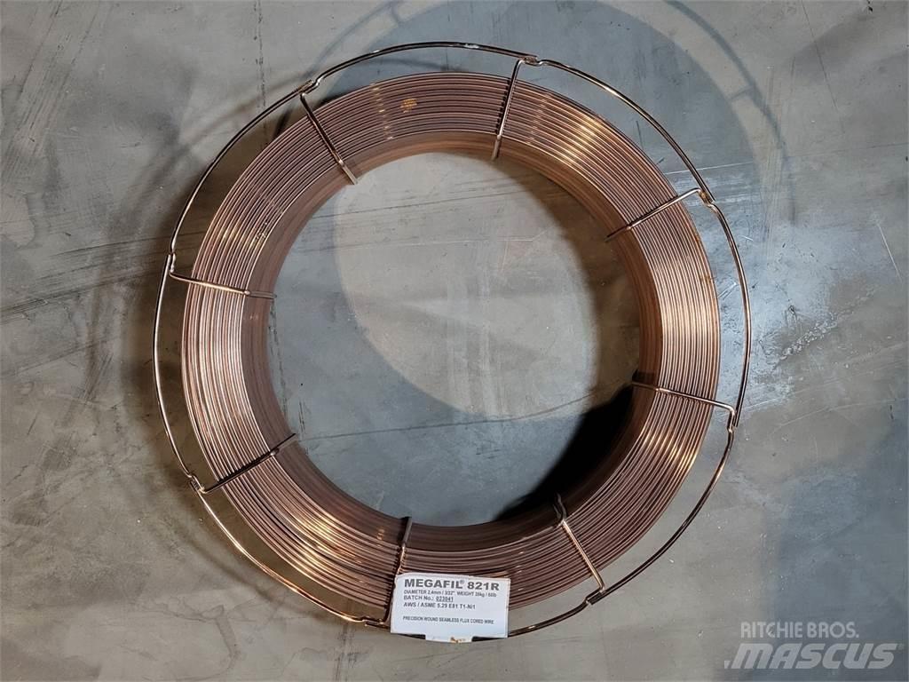  MEGAFIL 821R Μηχανές συγκόλλησης