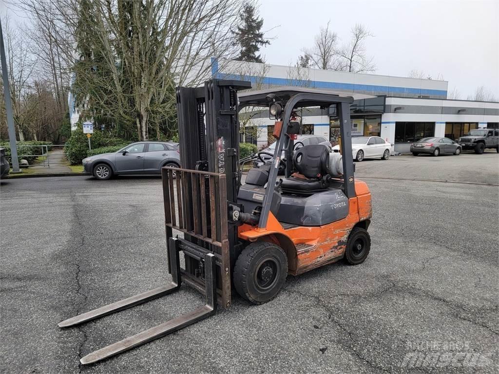 Toyota 7FGU25 Κατασκευές - Άλλα