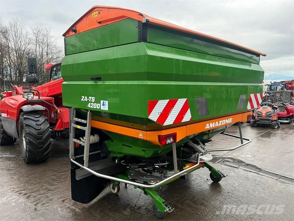 Amazone ZA-TS Διαστρωτήρες ανοργάνων